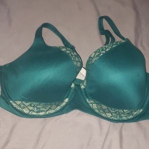 Victoria Secret Body by Victoria Bra